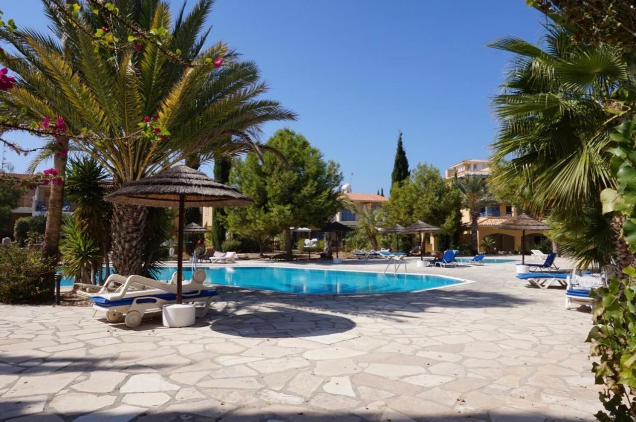 Modern Sea View Apartment Regina Gardens Pafos Exterior foto