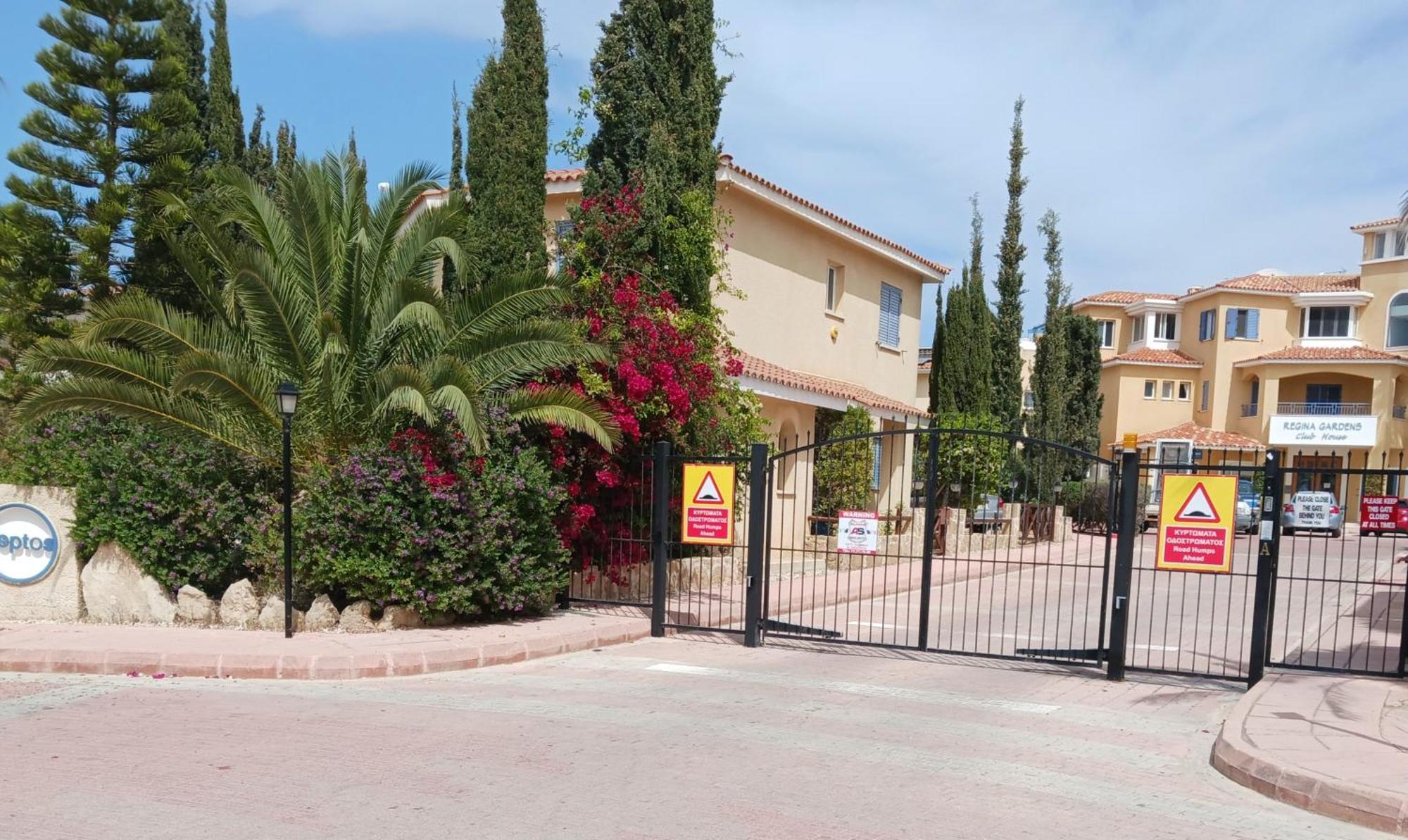 Modern Sea View Apartment Regina Gardens Pafos Exterior foto
